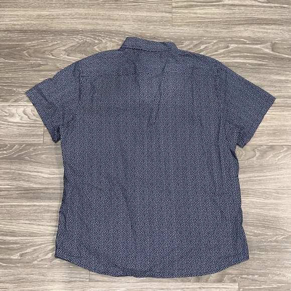 Slate and stone short sleeve button down shirt. Size XL. NWOT - Picture 4 of 4